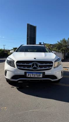 MERCEDES-BENZ GLA 200 1.6 CGI FLEX STYLE 7G-DCT